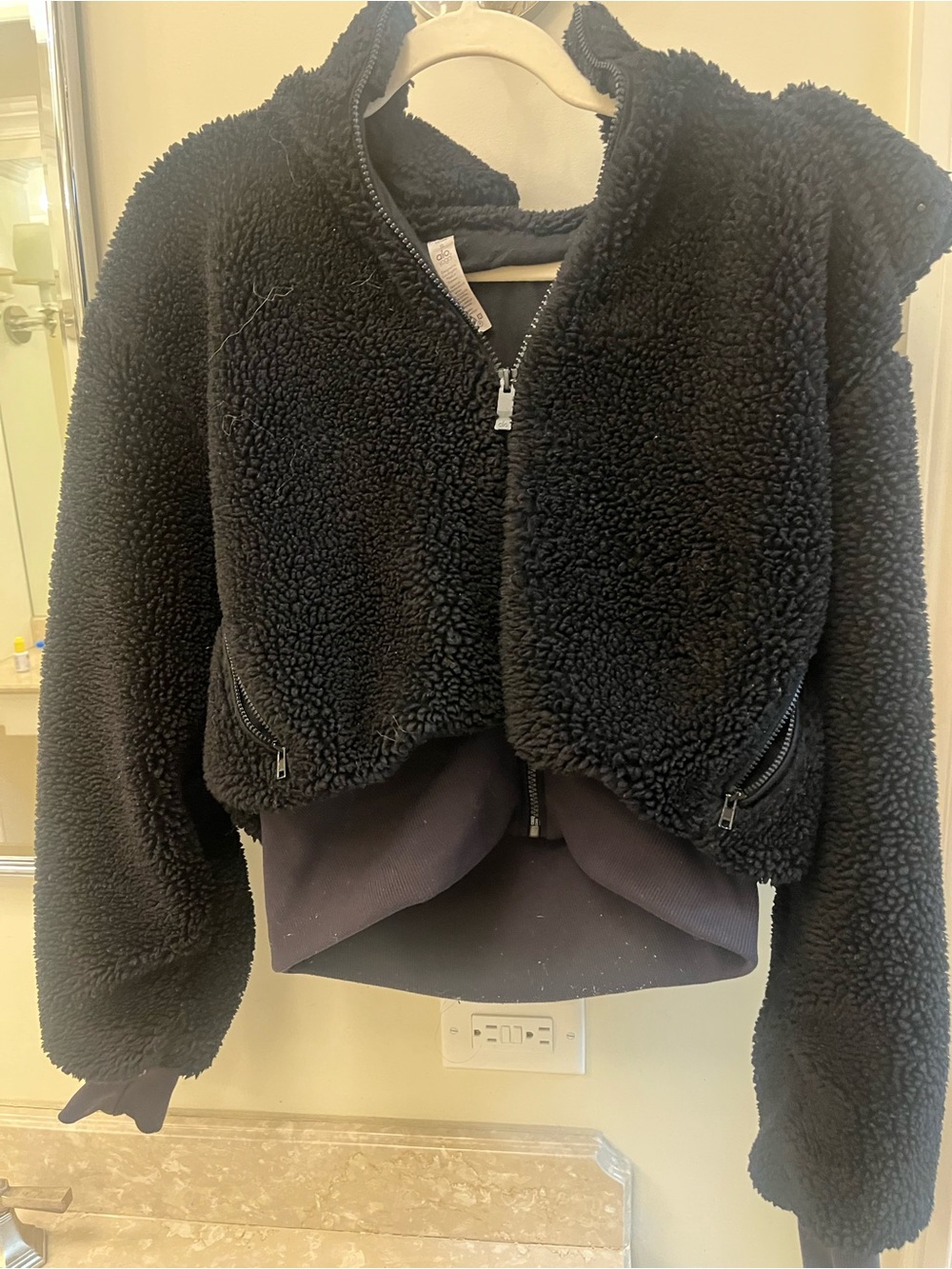 Black Alo Yoga Foxy Sherpa Zip-Front Women's Jacket